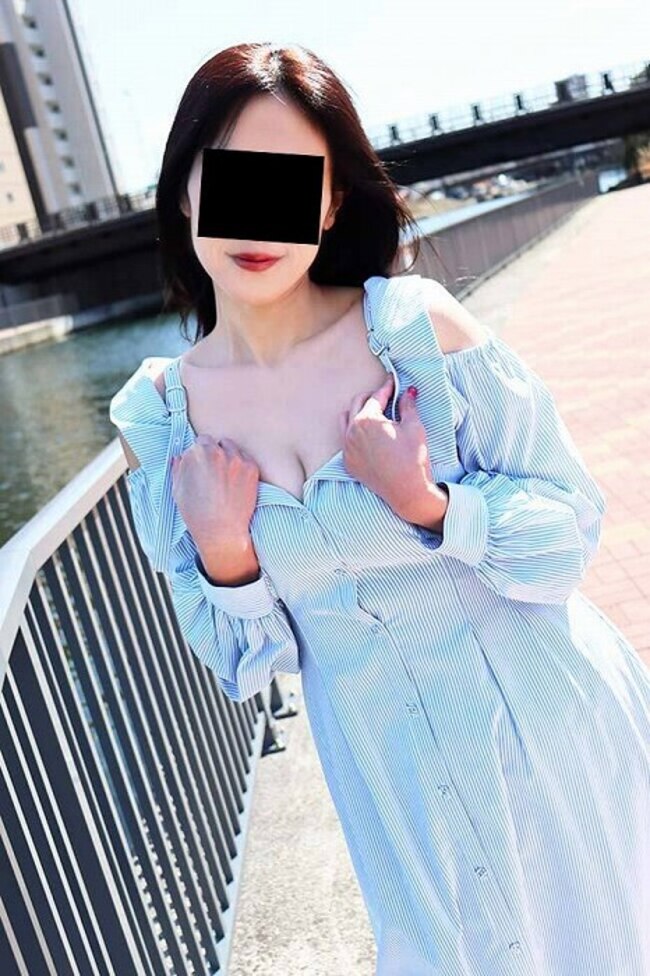 東海店なみ(45歳)