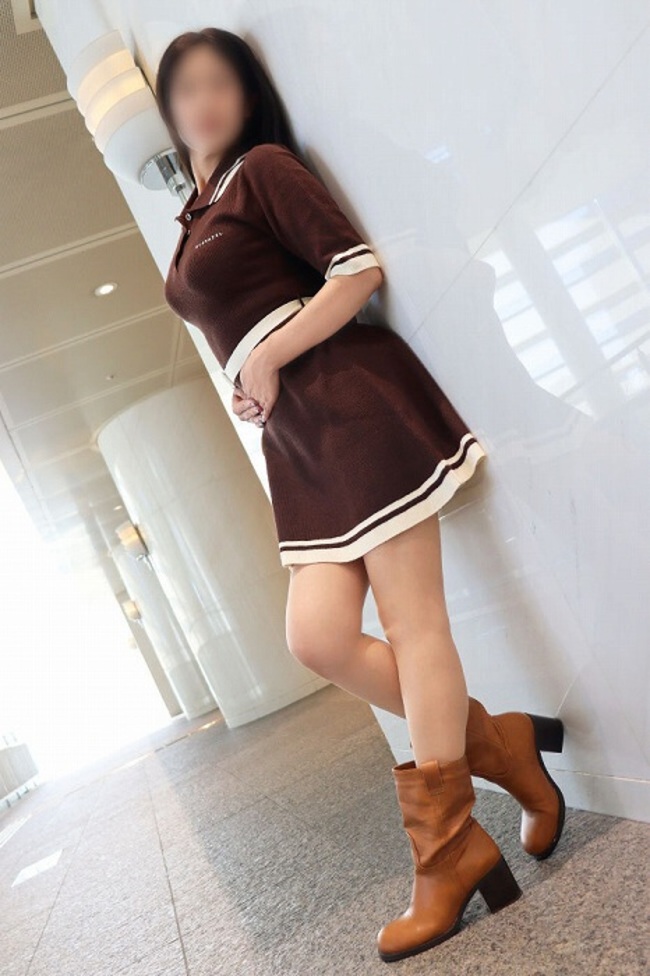 東海店なみ(45歳)